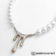 Load image into Gallery viewer, Dripping Pearl Necklace