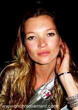 Load image into Gallery viewer, Onch Kate Moss Bloody Razor