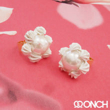 Load image into Gallery viewer, Pearl of Hearts ring