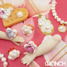 Load image into Gallery viewer, Pearl of Hearts ring