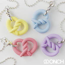 Load image into Gallery viewer, BRAND NEW TWIST ONCH Pretzels
